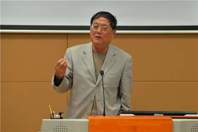 论坛上，上海交通大学安泰经济与管理学院原院长王方华教授做主题发言