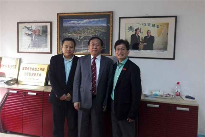 与王重鸣教授合影