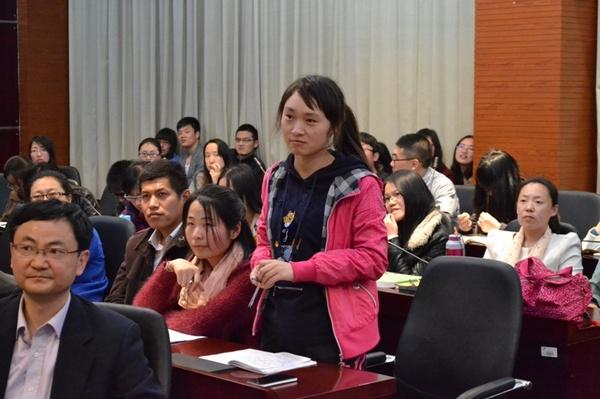 学生提问